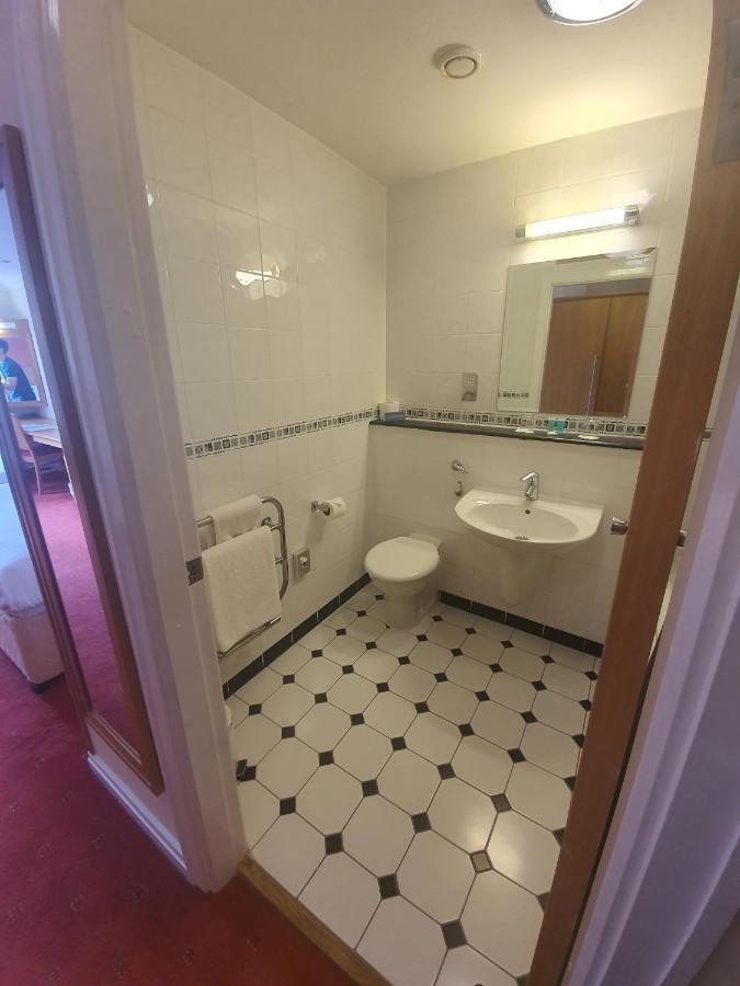 The Telford Whitehouse Hotel Экстерьер фото