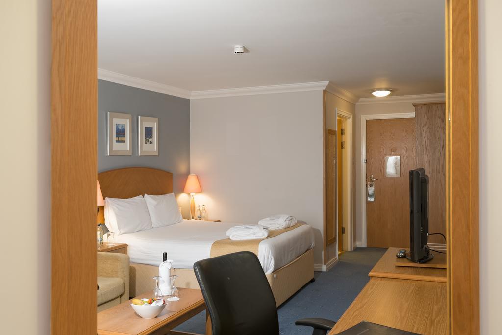 The Telford Whitehouse Hotel Экстерьер фото
