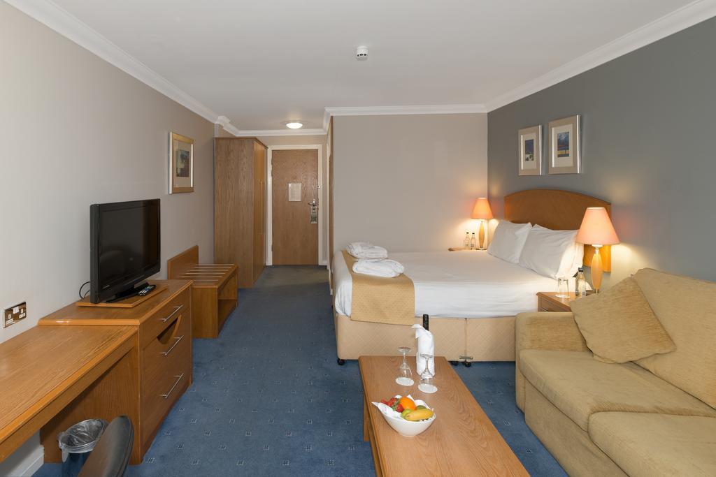 The Telford Whitehouse Hotel Экстерьер фото