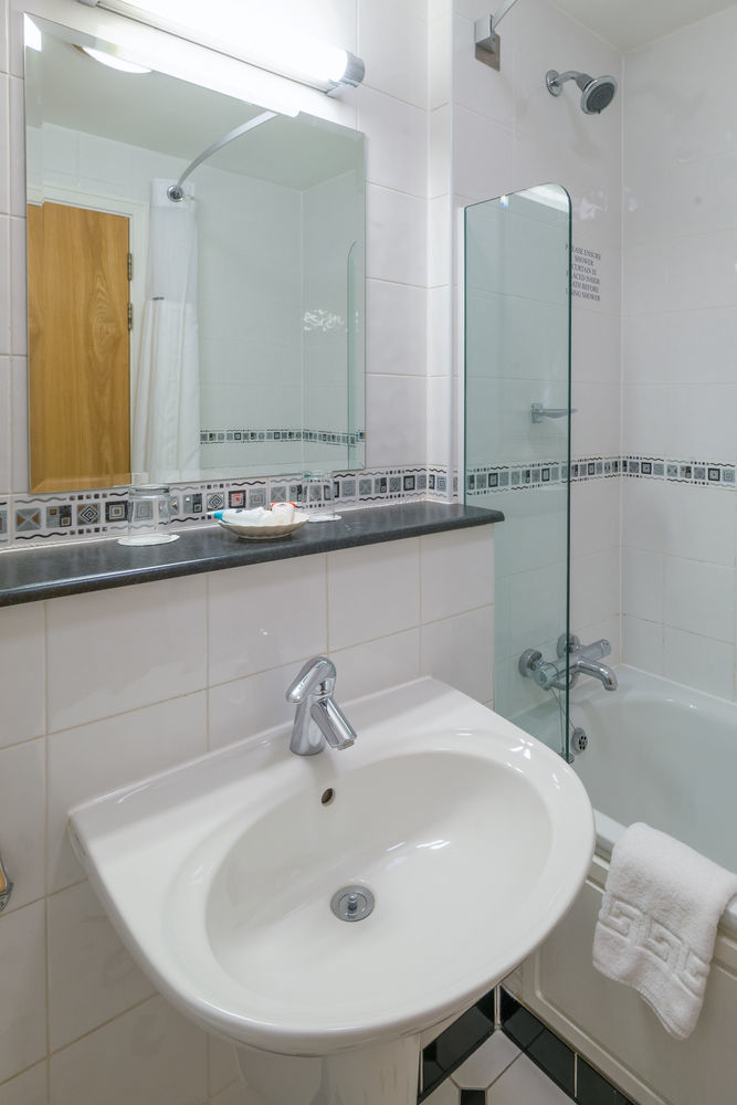 The Telford Whitehouse Hotel Экстерьер фото